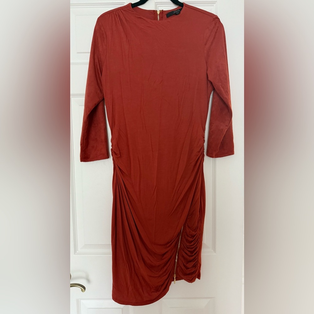 New no tags Guess Dress, size L